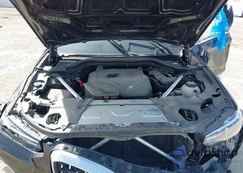 2022 BMW X4 xDrive30I z USA, uszkodzony, nr VIN 5UX33DT09N9J29170